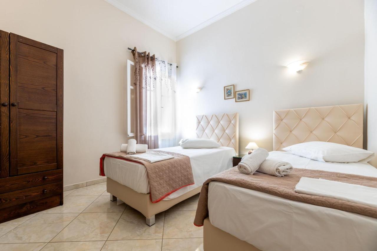 Town House For 6-16 With Ac Villa Parikia  Ngoại thất bức ảnh