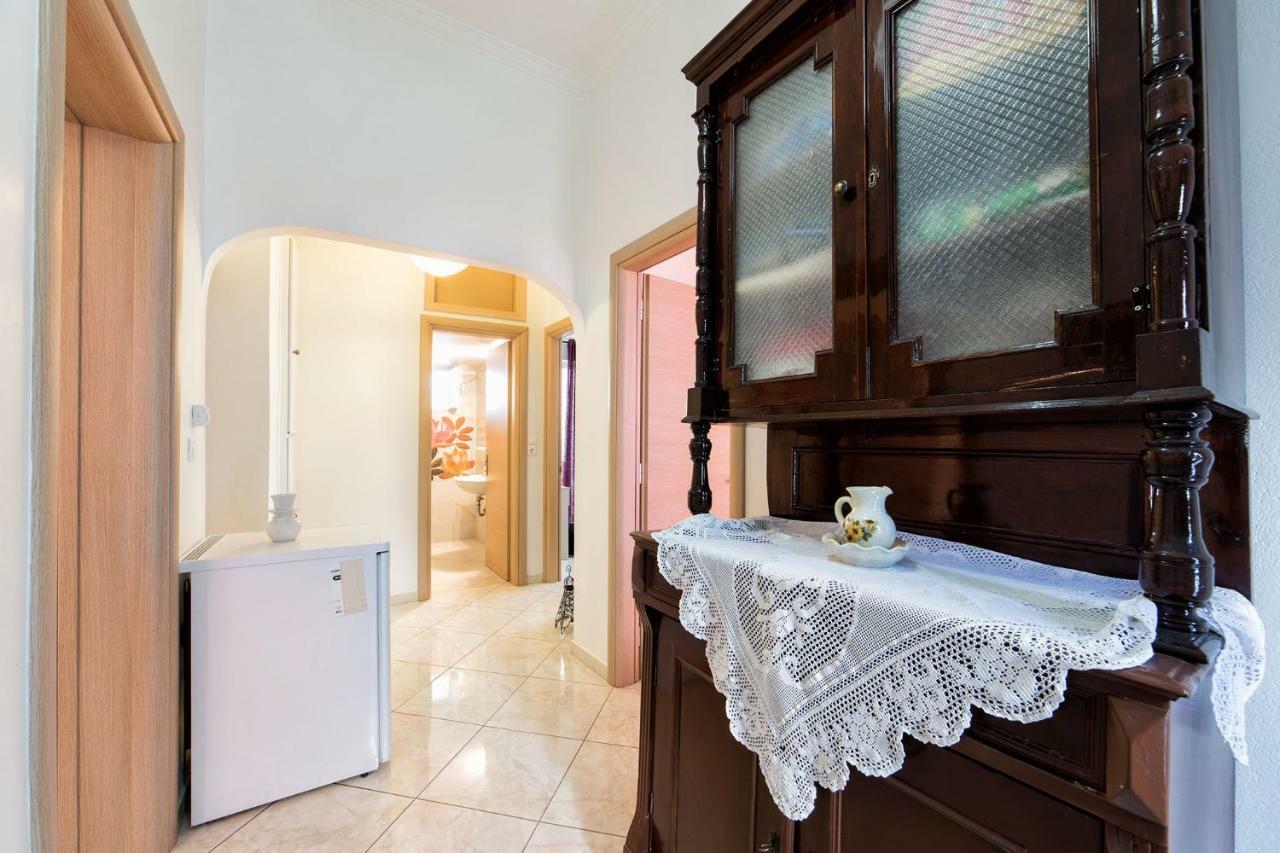 Town House For 6-16 With Ac Villa Parikia  Ngoại thất bức ảnh